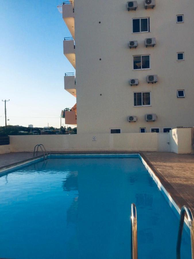 Pool Apartment Larnaca Eksteriør billede