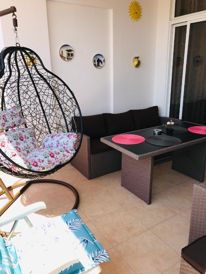 Pool Apartment Larnaca Eksteriør billede